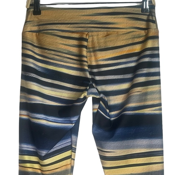 Mellivora Large Colorado Made Leggings - Picture 7 of 10